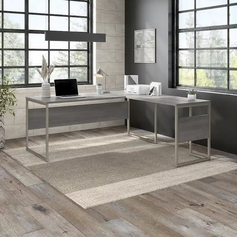 Bureau d'angle 72 po L x 30 po P avec pieds en métal
