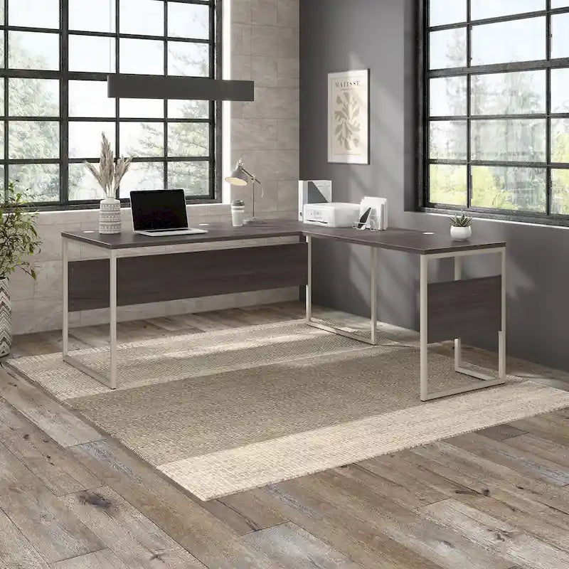 Bureau d'angle 72 po L x 30 po P avec pieds en métal