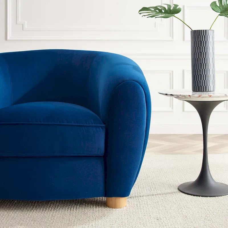 Fauteuil d'appoint en velours haute performance avec lignes organiques et passepoil français