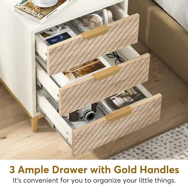 Table de chevet à 3 tiroirs avec poignées dorées pour rangement de chambre style moderne