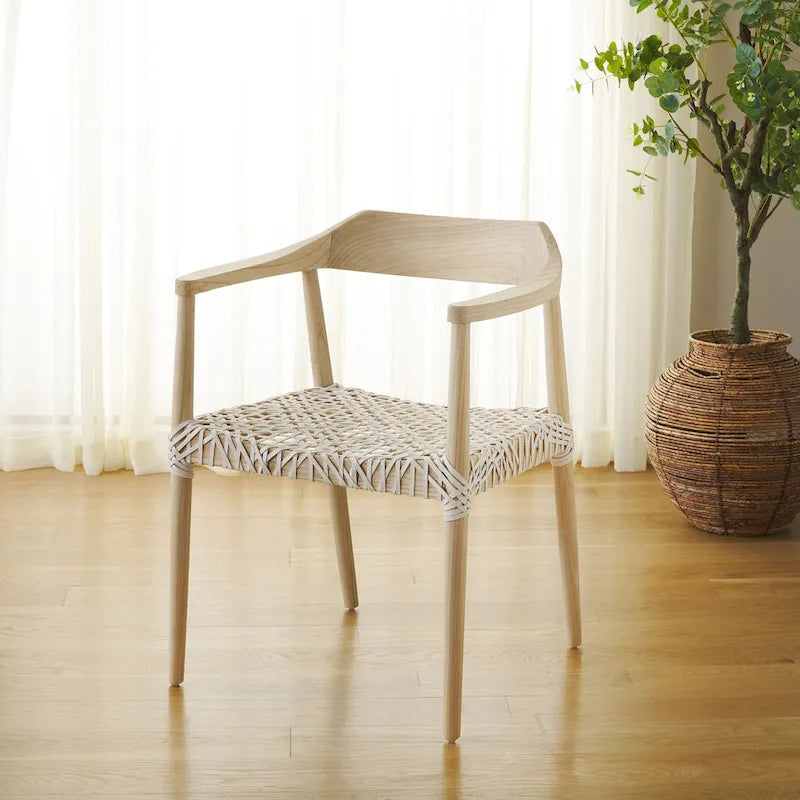 Fauteuil d'appoint moderne du milieu du siècle en cuir tressé et bois massif