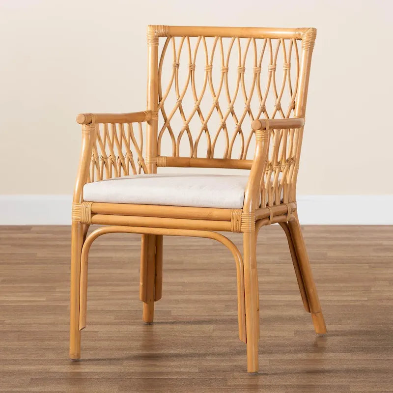 Fauteuil en rotin miel clair bohème avec coussin amovible